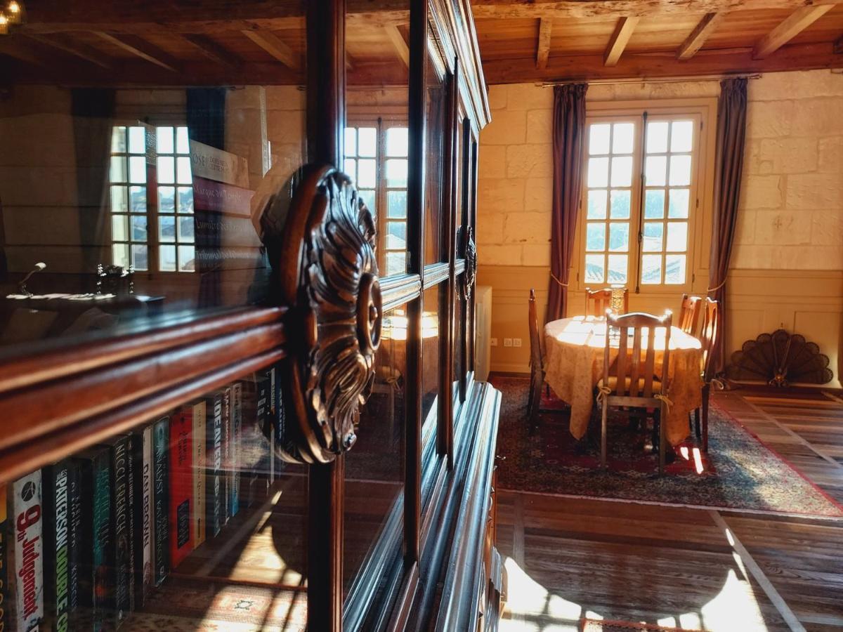 Chateau Des Senechaux, Bourdeilles Eksteriør billede