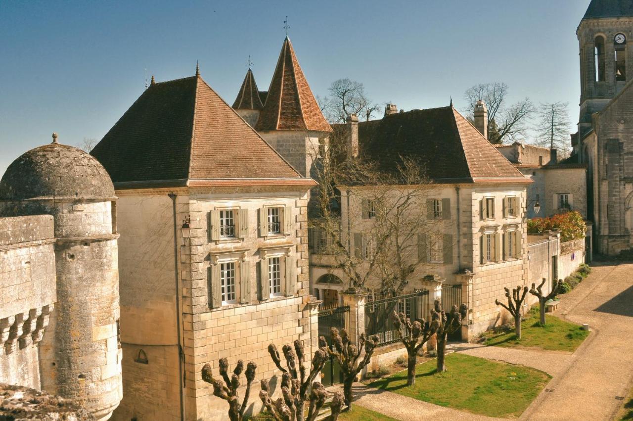 Chateau Des Senechaux, Bourdeilles Eksteriør billede