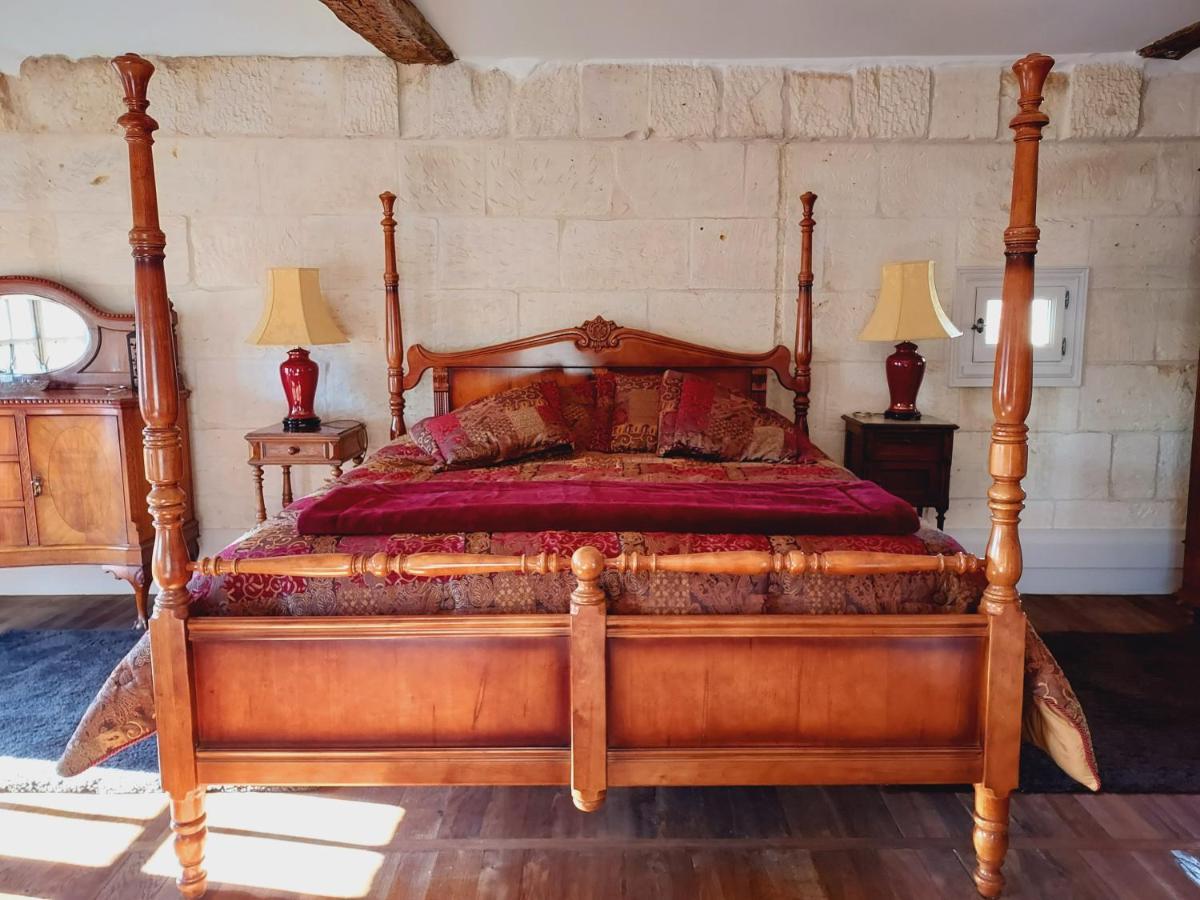 Chateau Des Senechaux, Bourdeilles Eksteriør billede