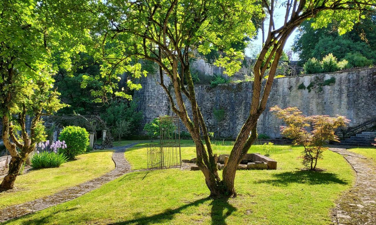 Chateau Des Senechaux, Bourdeilles Eksteriør billede